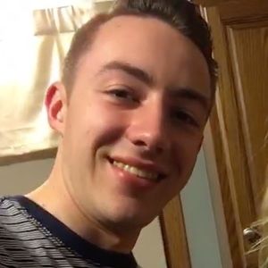 Meet your Posher, Zachary